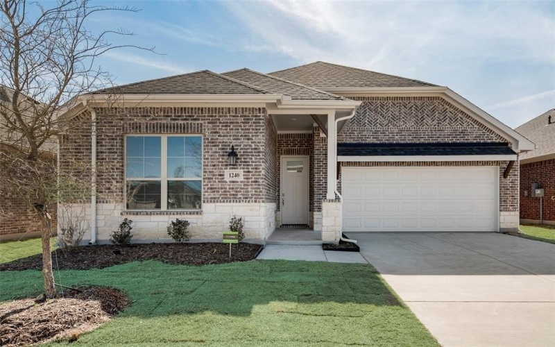 1240 Redcoat Drive, Forney, TX 75126, 4 Bedrooms Bedrooms, ,3 BathroomsBathrooms,Residential,For Sale,1240 Redcoat Drive,20960337
