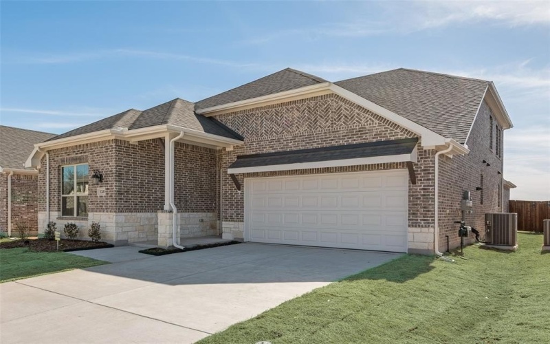 1240 Redcoat Drive, Forney, TX 75126, 4 Bedrooms Bedrooms, ,3 BathroomsBathrooms,Residential,For Sale,1240 Redcoat Drive,20960337