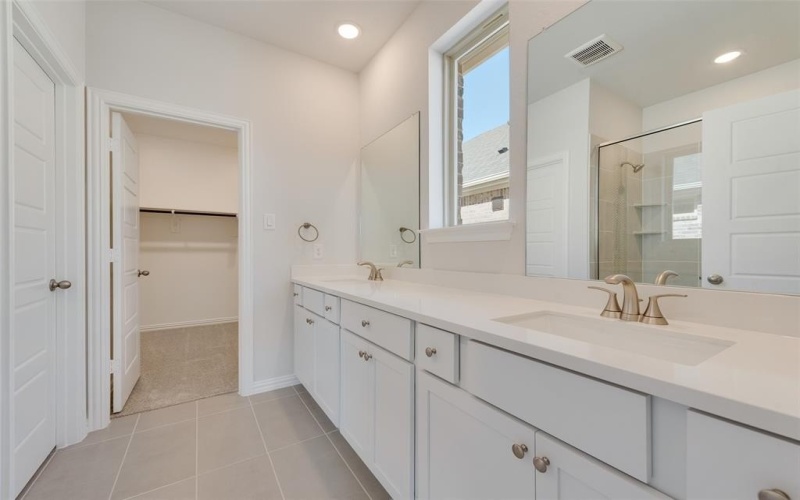 2702 Shiners Street, Forney, TX 75126, 3 Habitaciones Habitaciones , ,2 BañosBaños,Residential,En Venta,2702 Shiners Street,20960348