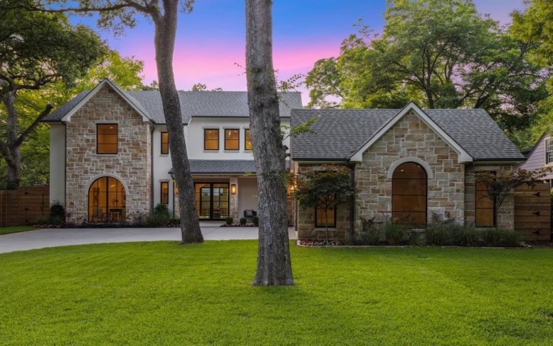 8115 Santa Clara Drive, Dallas, TX 75218, 5 Bedrooms Bedrooms, ,6 BathroomsBathrooms,Residential,For Sale,8115 Santa Clara Drive,20960401