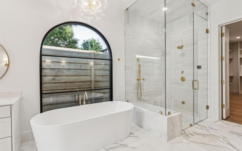 8115 Santa Clara Drive, Dallas, TX 75218, 5 Bedrooms Bedrooms, ,6 BathroomsBathrooms,Residential,For Sale,8115 Santa Clara Drive,20960401