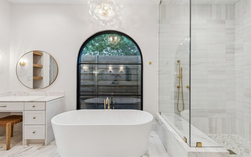 8115 Santa Clara Drive, Dallas, TX 75218, 5 Bedrooms Bedrooms, ,6 BathroomsBathrooms,Residential,For Sale,8115 Santa Clara Drive,20960401