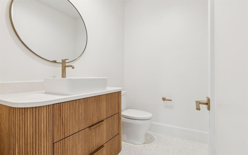 8115 Santa Clara Drive, Dallas, TX 75218, 5 Bedrooms Bedrooms, ,6 BathroomsBathrooms,Residential,For Sale,8115 Santa Clara Drive,20960401