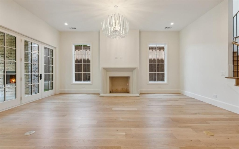 1801 Loving Avenue, Dallas, TX 75214, 4 Bedrooms Bedrooms, ,5 BathroomsBathrooms,Residential,For Sale,1801 Loving Avenue,20960740