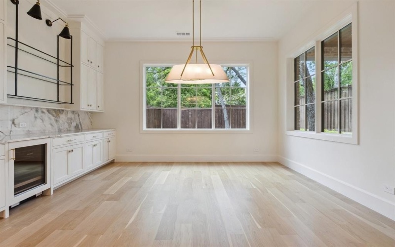 1801 Loving Avenue, Dallas, TX 75214, 4 Bedrooms Bedrooms, ,5 BathroomsBathrooms,Residential,For Sale,1801 Loving Avenue,20960740