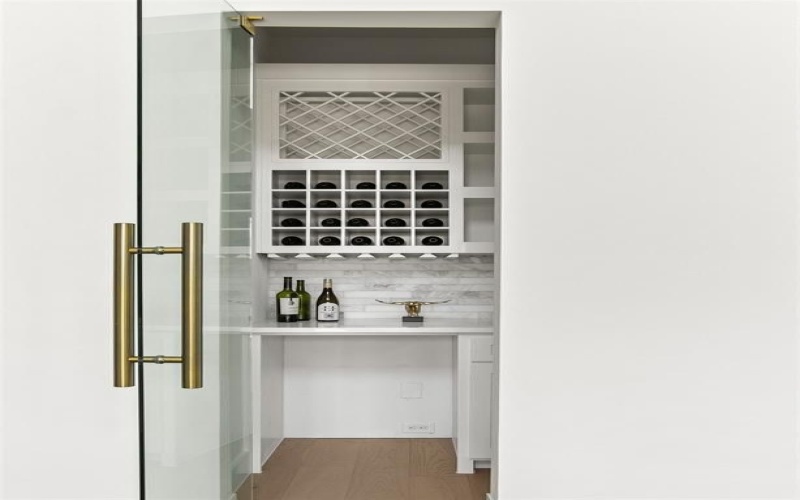 9974 Witham Street, Dallas, TX 75220, 5 Habitaciones Habitaciones , ,6 BañosBaños,Residential,En Venta,9974 Witham Street,20960991