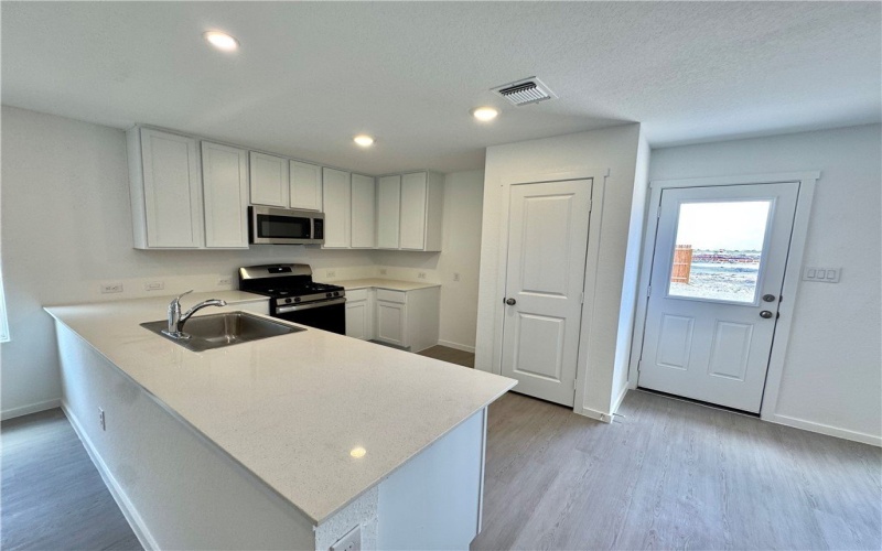2713 Lannister, Corpus Christi, TX 78415, 3 Habitaciones Habitaciones , ,2 BañosBaños,Residential,En Venta,2713 Lannister,459758