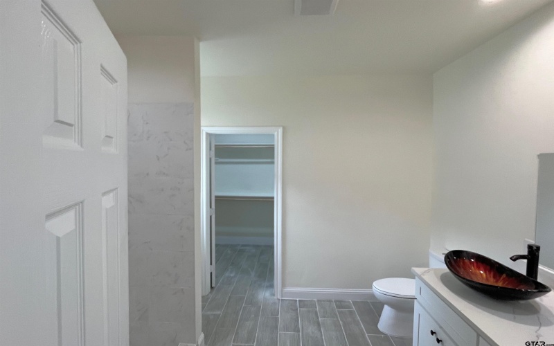 225 S Quille, Mt Pleasant, TX 75455, 4 Bedrooms Bedrooms, ,2 BathroomsBathrooms,Residential,For Sale,225 S Quille,25008674