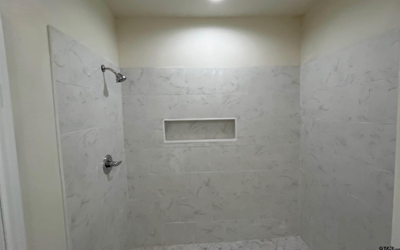 225 S Quille, Mt Pleasant, TX 75455, 4 Bedrooms Bedrooms, ,2 BathroomsBathrooms,Residential,For Sale,225 S Quille,25008674