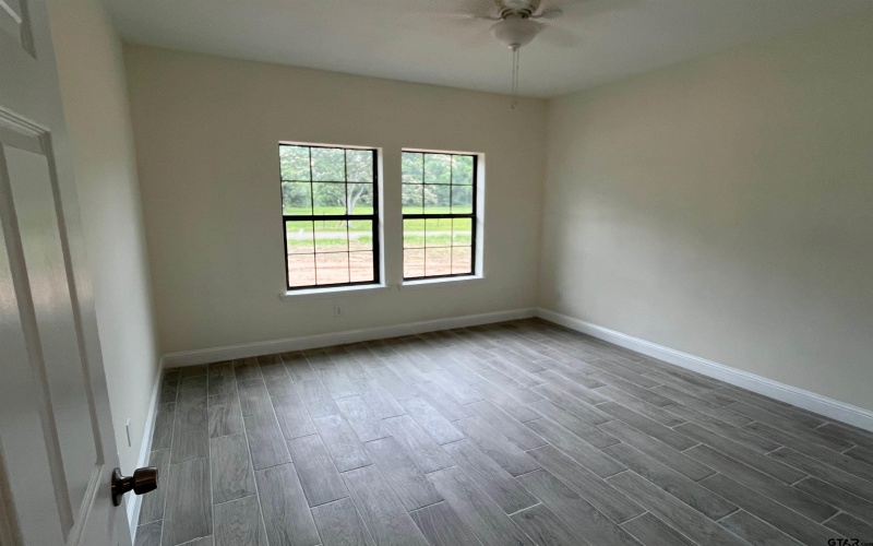 225 S Quille, Mt Pleasant, TX 75455, 4 Bedrooms Bedrooms, ,2 BathroomsBathrooms,Residential,For Sale,225 S Quille,25008674