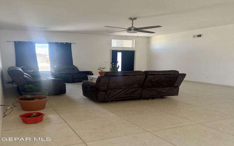 13862 Paseo Bosque Avenue, El Paso, TX 79928, 4 Bedrooms Bedrooms, ,2 BathroomsBathrooms,Residential,For Sale,13862 Paseo Bosque Avenue,924036
