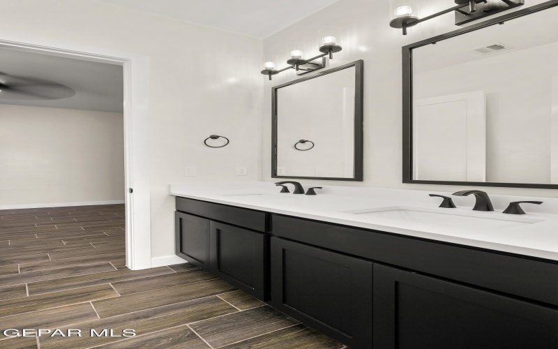 312 EMERALD SPACE Place, El Paso, TX 79928, 5 Bedrooms Bedrooms, ,3 BathroomsBathrooms,Residential,For Sale,312 EMERALD SPACE Place,924050