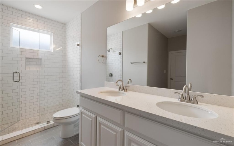 825 S Templo Dorado, Mission, TX 78572, 4 Bedrooms Bedrooms, ,3 BathroomsBathrooms,Residential,For Sale,825 S Templo Dorado,473084