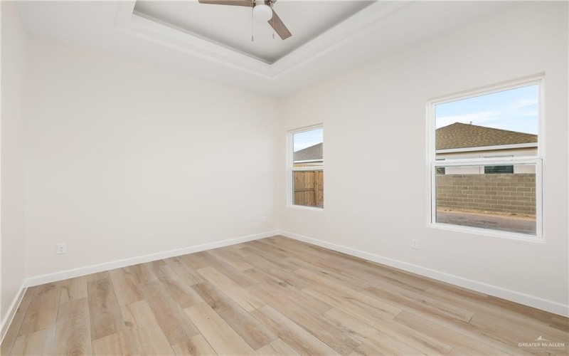 820 N Brushfield Avenue, Edinburg, TX 78541, 3 Habitaciones Habitaciones , ,2 BañosBaños,Residential,En Venta,820 N Brushfield Avenue,473089