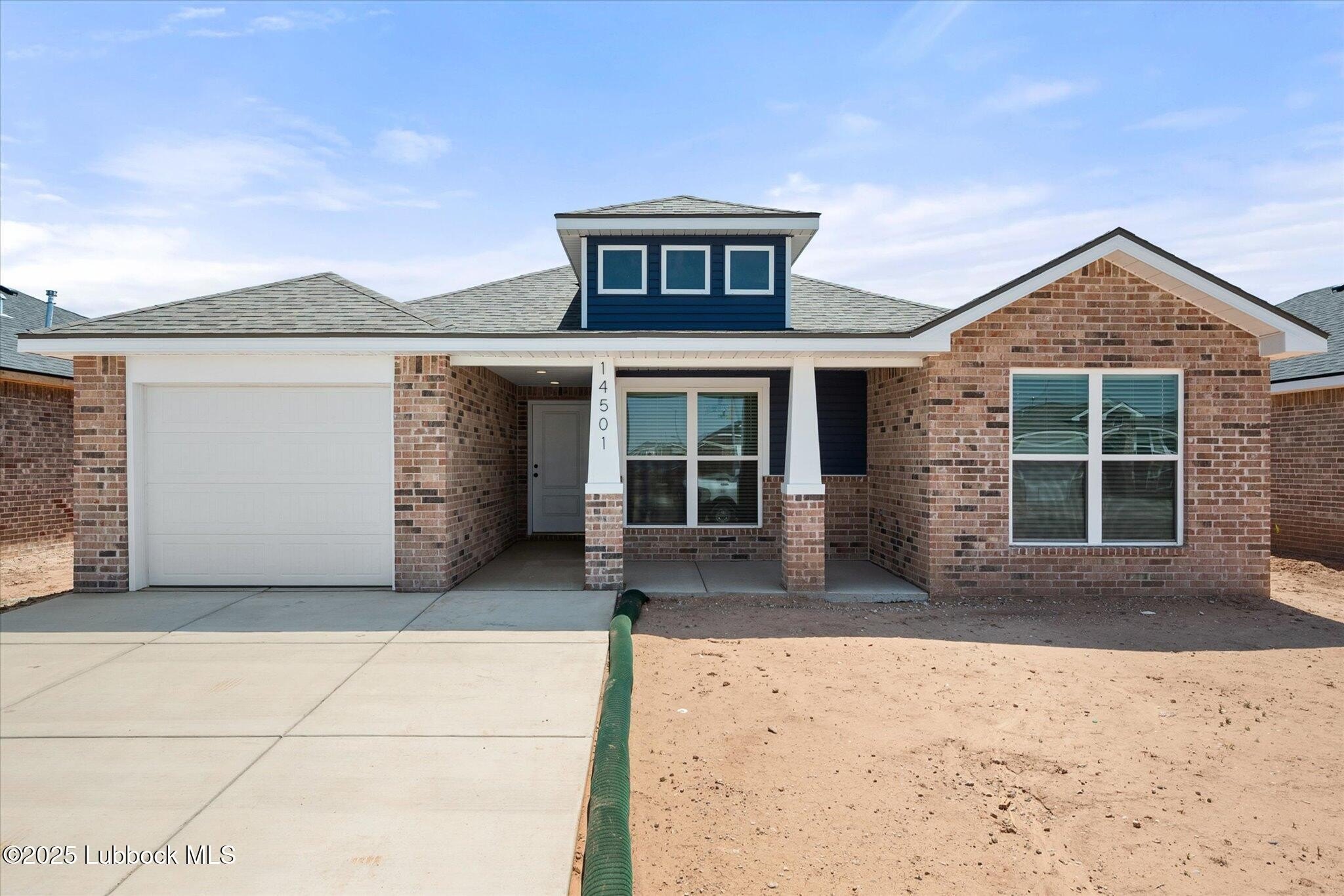 14505 Paris Avenue, Lubbock, TX 79423, 3 Habitaciones Habitaciones , ,2 BañosBaños,Residential,En Venta,14505 Paris Avenue,202555897