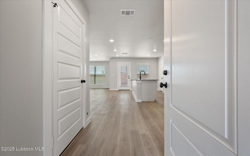 14505 Paris Avenue, Lubbock, TX 79423, 3 Habitaciones Habitaciones , ,2 BañosBaños,Residential,En Venta,14505 Paris Avenue,202555897