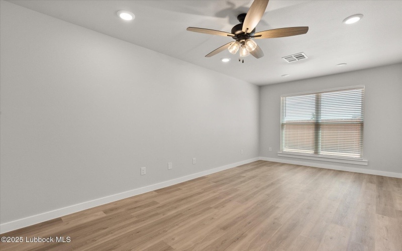 14505 Paris Avenue, Lubbock, TX 79423, 3 Habitaciones Habitaciones , ,2 BañosBaños,Residential,En Venta,14505 Paris Avenue,202555897