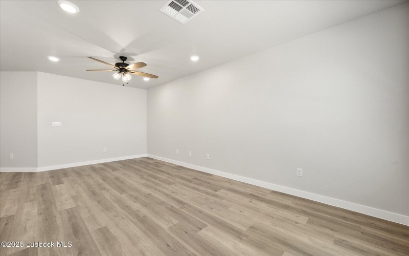 14505 Paris Avenue, Lubbock, TX 79423, 3 Habitaciones Habitaciones , ,2 BañosBaños,Residential,En Venta,14505 Paris Avenue,202555897