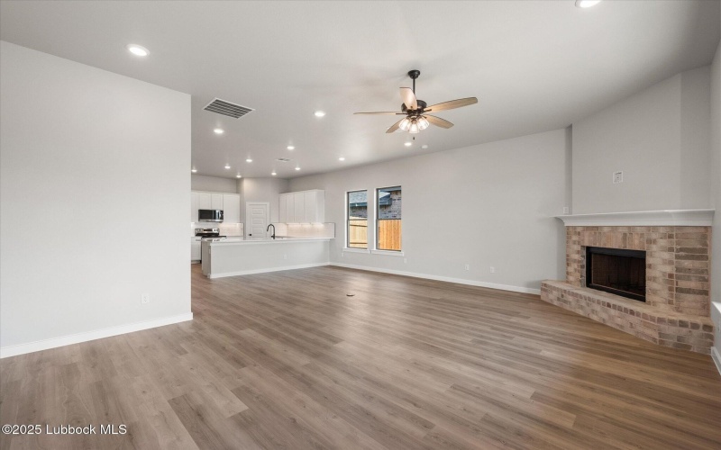6303 Wausau Avenue, Lubbock, TX 79407, 3 Habitaciones Habitaciones , ,2 BañosBaños,Residential,En Venta,6303 Wausau Avenue,202555900