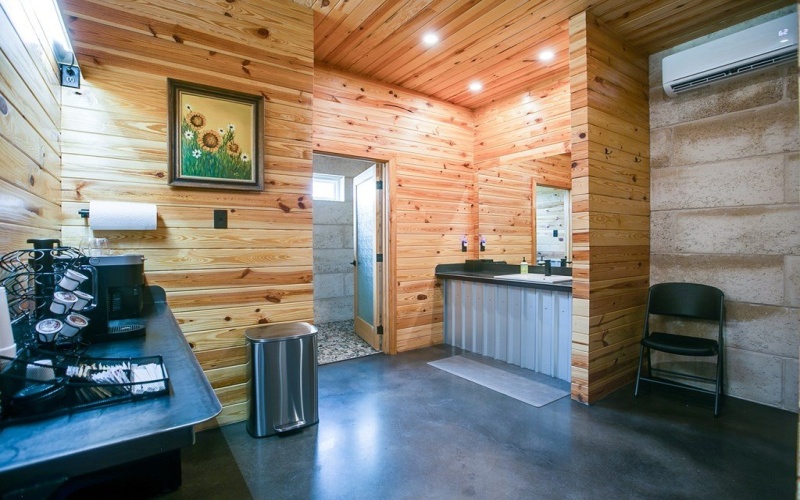 19621 Bluff Rd, Christoval, TX 76935, 8 Bedrooms Bedrooms, ,8 BathroomsBathrooms,Residential,For Sale,19621 Bluff Rd,127730