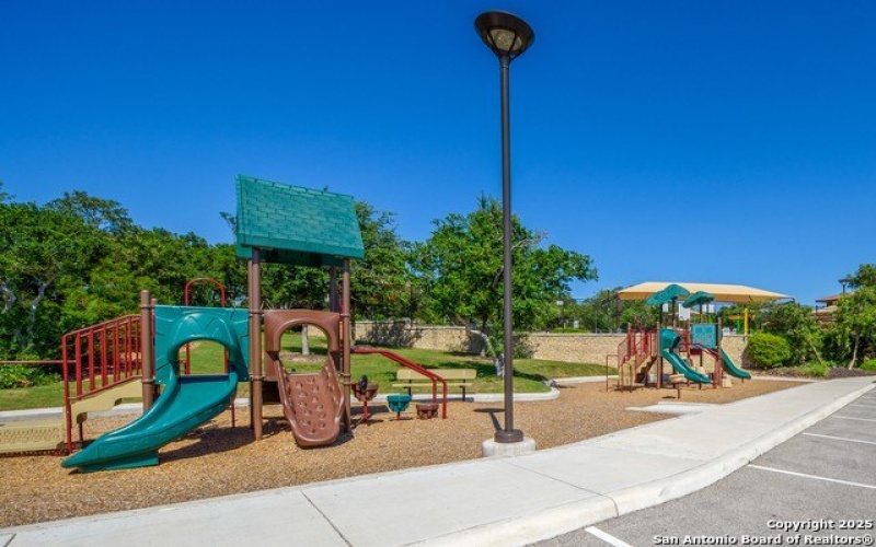 1414 Lockett Falls, San Antonio, TX 78245, 3 Habitaciones Habitaciones , ,2 BañosBaños,Residential,En Venta,1414 Lockett Falls,1873322