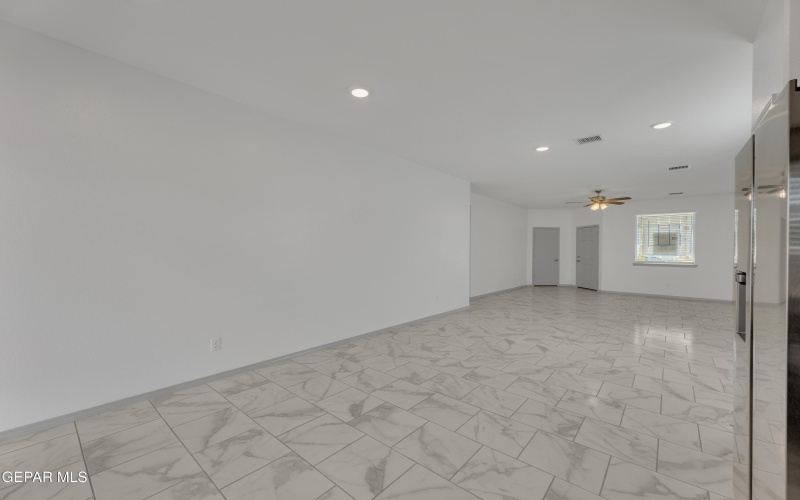 15221 Apex Court, El Paso, TX 79938, 3 Bedrooms Bedrooms, ,1 BathroomBathrooms,Residential,For Sale,15221 Apex Court,924086