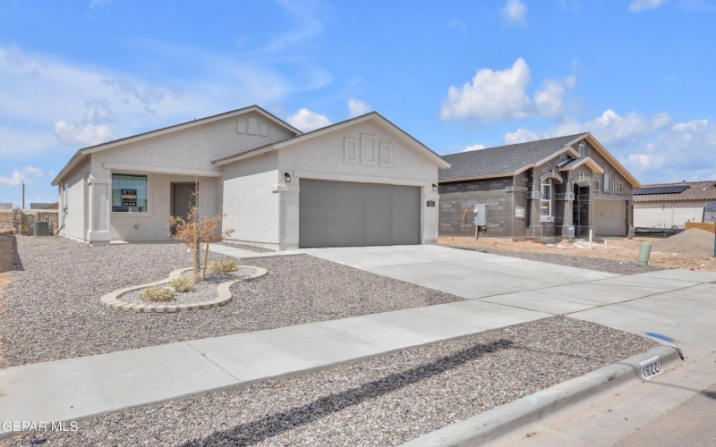 15221 Apex Court, El Paso, TX 79938, 3 Bedrooms Bedrooms, ,1 BathroomBathrooms,Residential,For Sale,15221 Apex Court,924086