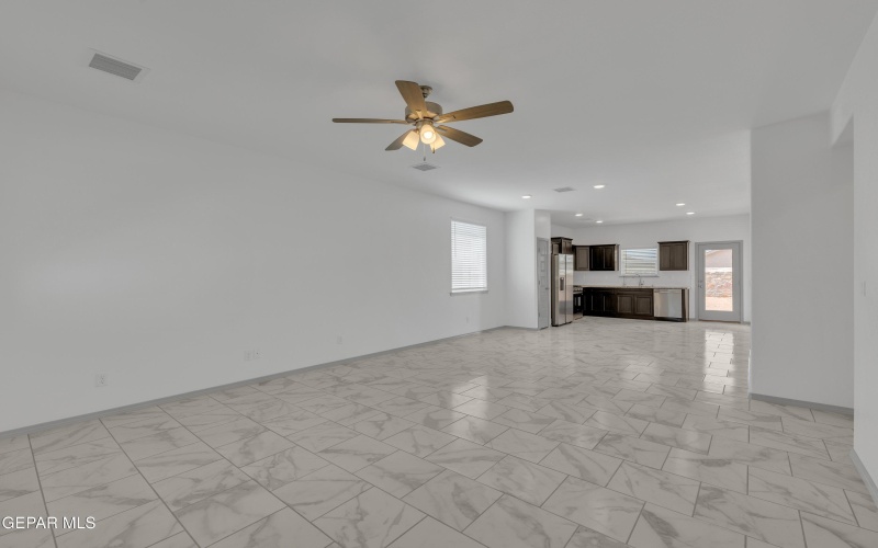 15221 Apex Court, El Paso, TX 79938, 3 Bedrooms Bedrooms, ,1 BathroomBathrooms,Residential,For Sale,15221 Apex Court,924086