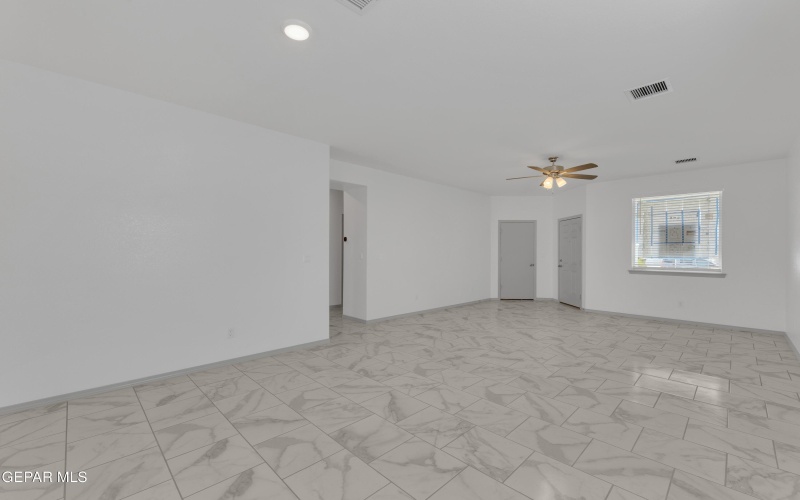 15221 Apex Court, El Paso, TX 79938, 3 Bedrooms Bedrooms, ,1 BathroomBathrooms,Residential,For Sale,15221 Apex Court,924086