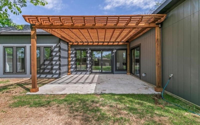 3540 Fontana Drive, Dallas, TX 75220, 4 Habitaciones Habitaciones , ,3 BañosBaños,Residential,En Venta,3540 Fontana Drive,20861792