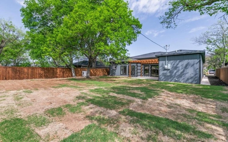 3540 Fontana Drive, Dallas, TX 75220, 4 Habitaciones Habitaciones , ,3 BañosBaños,Residential,En Venta,3540 Fontana Drive,20861792