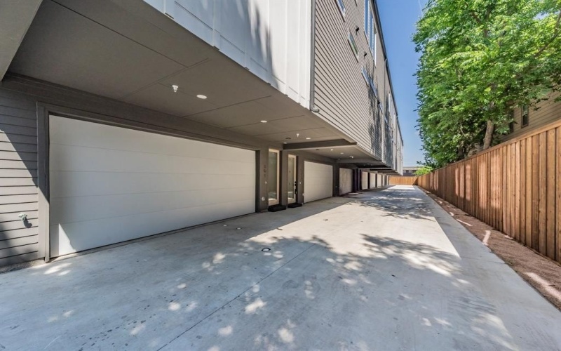 5320 Reiger Avenue #101, Dallas, TX 75214, 2 Habitaciones Habitaciones , ,2 BañosBaños,Residential,En Venta,5320 Reiger Avenue,20910925