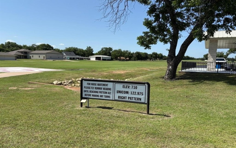 2304 Candlestick Drive, Granbury, TX 76049, 4 Bedrooms Bedrooms, ,3 BathroomsBathrooms,Residential,For Sale,2304 Candlestick Drive,20939958