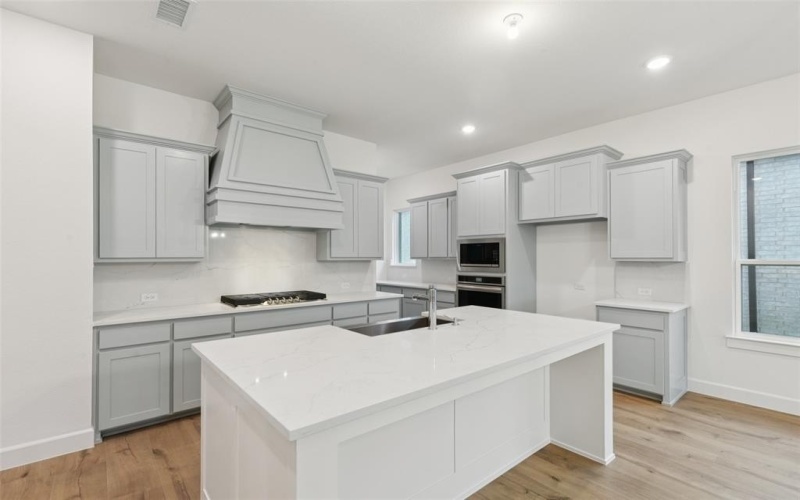 2233 Lakelet Drive, McKinney, TX 75071, 4 Bedrooms Bedrooms, ,3 BathroomsBathrooms,Residential,For Sale,2233 Lakelet Drive,20961775