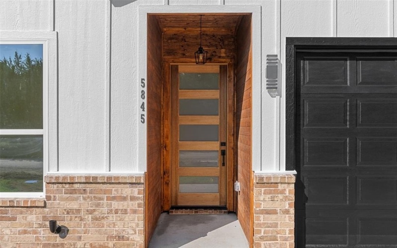 5845 Black Pine Circle, Granbury, TX 76048, 3 Bedrooms Bedrooms, ,2 BathroomsBathrooms,Residential,For Sale,5845 Black Pine Circle,20955596