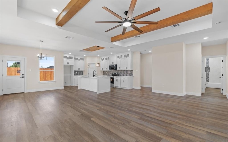 5847 Black Pine Circle, Granbury, TX 76048, 3 Habitaciones Habitaciones , ,2 BañosBaños,Residential,En Venta,5847 Black Pine Circle,20955608