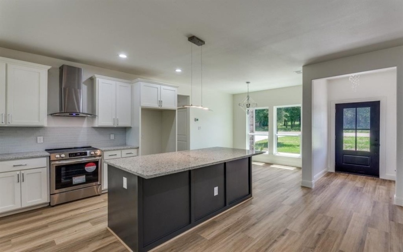 103 Jim Walters Drive, Runaway Bay, TX 76426, 4 Habitaciones Habitaciones , ,2 BañosBaños,Residential,En Venta,103 Jim Walters Drive,20955857
