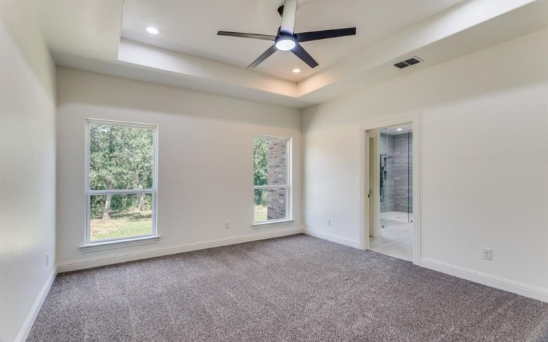 103 Jim Walters Drive, Runaway Bay, TX 76426, 4 Habitaciones Habitaciones , ,2 BañosBaños,Residential,En Venta,103 Jim Walters Drive,20955857