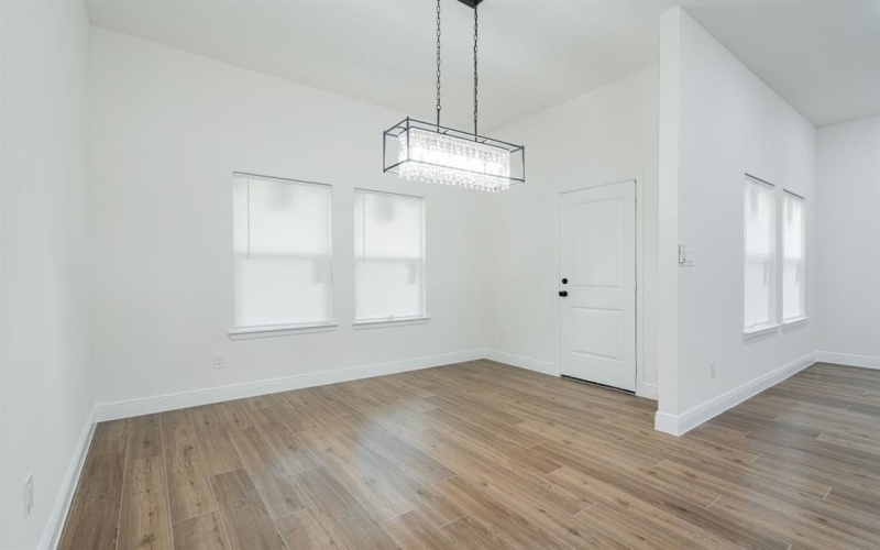 4507 Metropolitan Avenue, Dallas, TX 75210, 3 Bedrooms Bedrooms, ,2 BathroomsBathrooms,Residential,For Sale,4507 Metropolitan Avenue,20955904