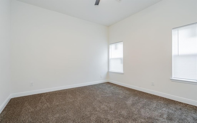4507 Metropolitan Avenue, Dallas, TX 75210, 3 Bedrooms Bedrooms, ,2 BathroomsBathrooms,Residential,For Sale,4507 Metropolitan Avenue,20955904