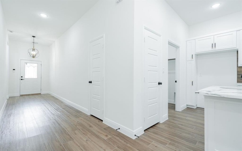 4507 Metropolitan Avenue, Dallas, TX 75210, 3 Bedrooms Bedrooms, ,2 BathroomsBathrooms,Residential,For Sale,4507 Metropolitan Avenue,20955904
