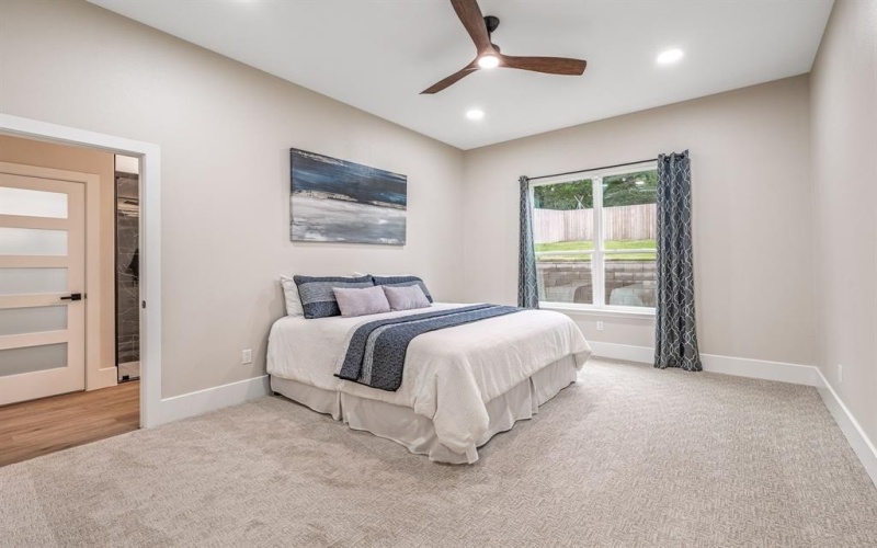 2704 Creek Drive, Granbury, TX 76048, 3 Habitaciones Habitaciones , ,2 BañosBaños,Residential,En Venta,2704 Creek Drive,20956178