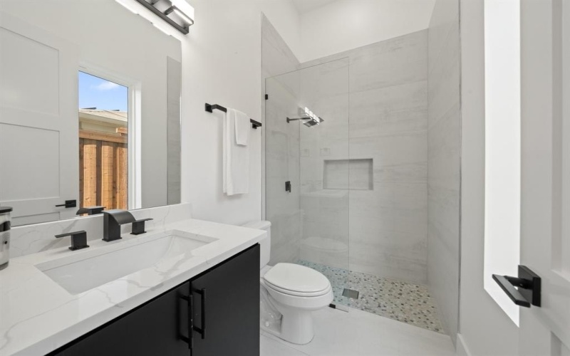 4233 Skillman Street, Dallas, TX 75206, 5 Bedrooms Bedrooms, ,5 BathroomsBathrooms,Residential,For Sale,4233 Skillman Street,20956664