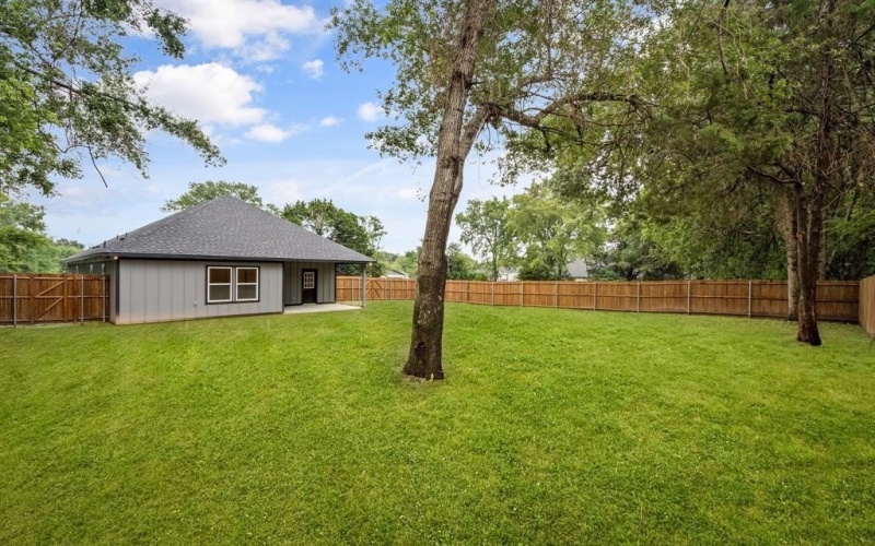 301 Kalura Way, Tool, TX 75143, 4 Bedrooms Bedrooms, ,2 BathroomsBathrooms,Residential,For Sale,301 Kalura Way,20958362