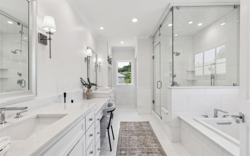 4013 Prescott Avenue, Dallas, TX 75219, 4 Bedrooms Bedrooms, ,5 BathroomsBathrooms,Residential,For Sale,4013 Prescott Avenue,20960968