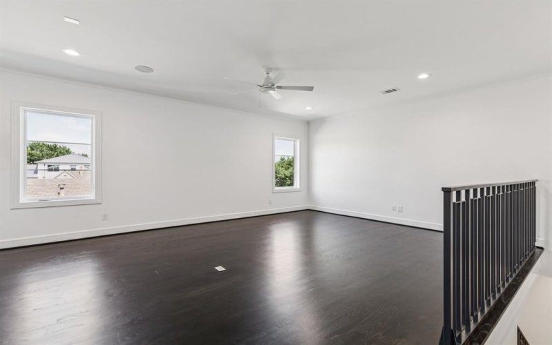 4013 Prescott Avenue, Dallas, TX 75219, 4 Bedrooms Bedrooms, ,5 BathroomsBathrooms,Residential,For Sale,4013 Prescott Avenue,20960968