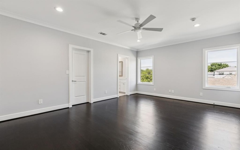 4013 Prescott Avenue, Dallas, TX 75219, 4 Bedrooms Bedrooms, ,5 BathroomsBathrooms,Residential,For Sale,4013 Prescott Avenue,20960968