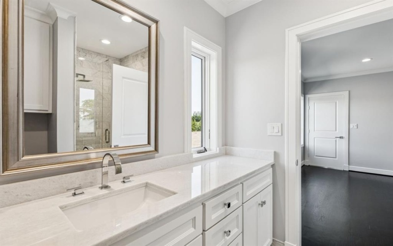 4013 Prescott Avenue, Dallas, TX 75219, 4 Bedrooms Bedrooms, ,5 BathroomsBathrooms,Residential,For Sale,4013 Prescott Avenue,20960968