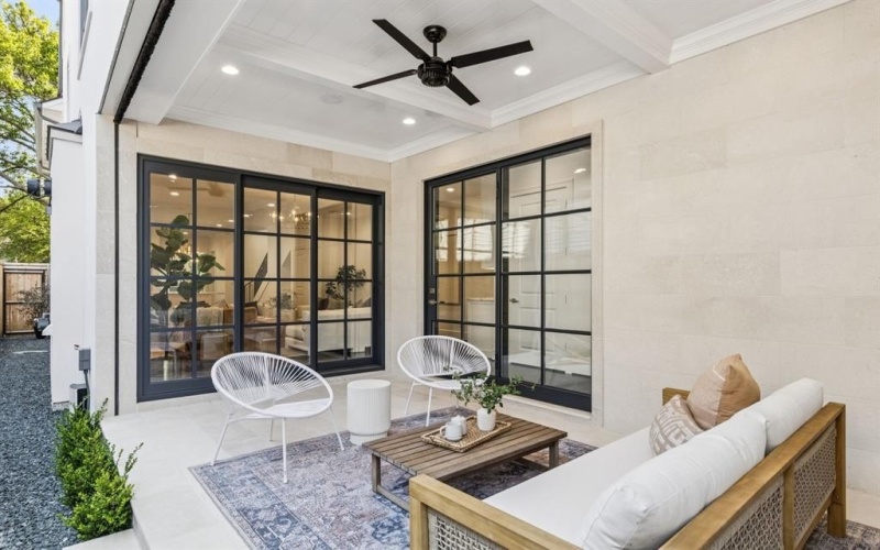 4013 Prescott Avenue, Dallas, TX 75219, 4 Bedrooms Bedrooms, ,5 BathroomsBathrooms,Residential,For Sale,4013 Prescott Avenue,20960968