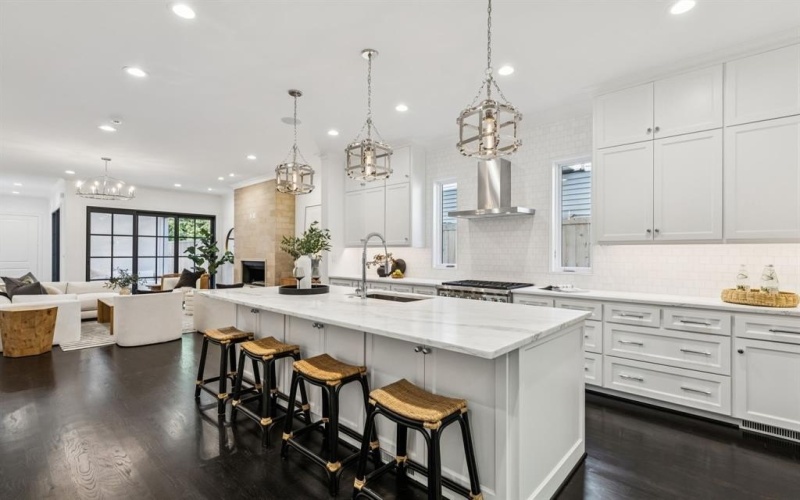 4013 Prescott Avenue, Dallas, TX 75219, 4 Bedrooms Bedrooms, ,5 BathroomsBathrooms,Residential,For Sale,4013 Prescott Avenue,20960968
